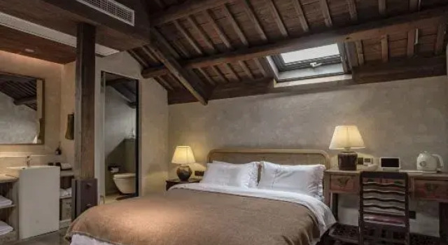 Семейный люкс с 2 комнатами Wuyuan On The Bound Hotel-婺源水岸边民宿