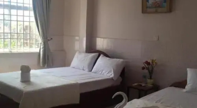 Steung Khiev Guesthouse, Забронировать Гостевой дом Гостевые дома Баттамбанга, рядом с Wat Po Veal, Гостевой дом