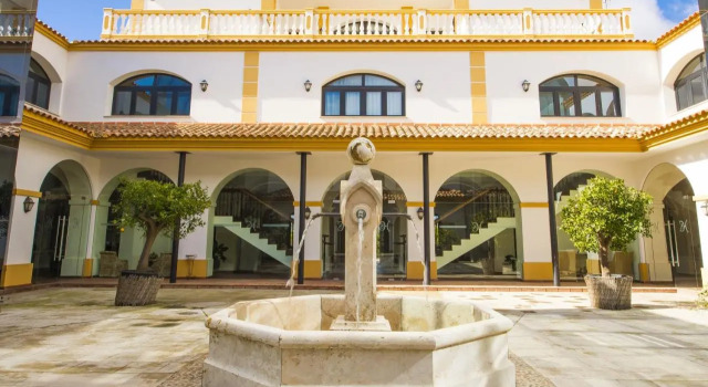 Hospedium Hotel Cortijo Santa Cruz, Buchen Sie Hotel  