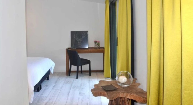 Domaine Shambala - gîte en Provence avec une Grande Piscine, Забронировать Отель Вело Буш-дю-Рон