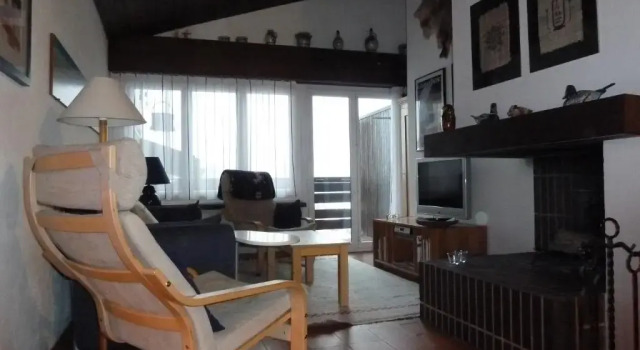 Апартаменты с балконом и с красивым видом из окна Ferienwohnung Murschetg