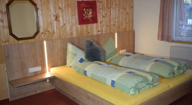 Ferienwohnung Birgit, Book Lejlighed Hoteller i Vorarlberg med parkering, Parkering