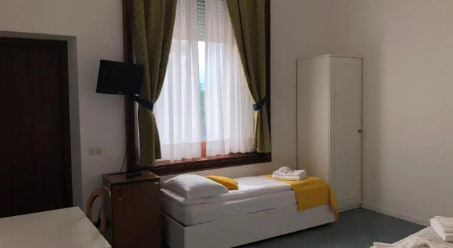 Трёхместный номер Standard с видом на сад Hotel La Fontana