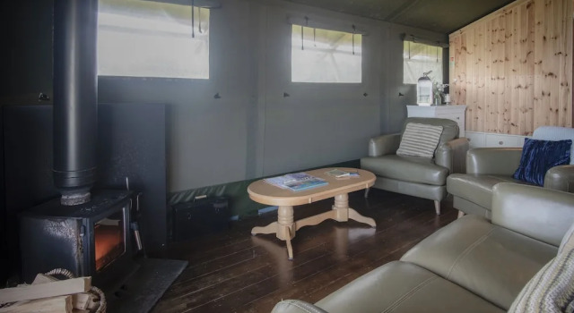 Whiteford Glamping Tent - Llangennith, Book Campingplads Camping og glamping i Cardiff, Campingplads