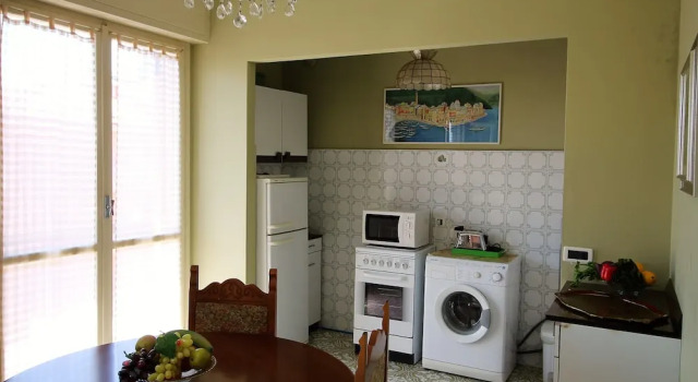 Apartament 1 dormitor cu balcon House Adelin