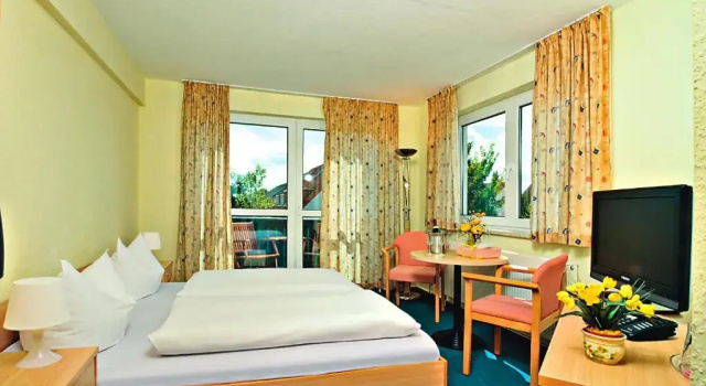 Двухместный номер Standard с балконом Hotel Zum Grünen Tor