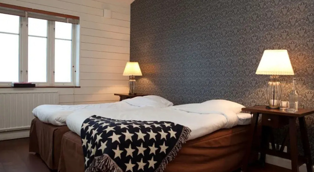 The Lodge, Book Guesthouse  