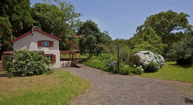 Коттедж Nice Cottage in Santo Antonio da Serra With Pool