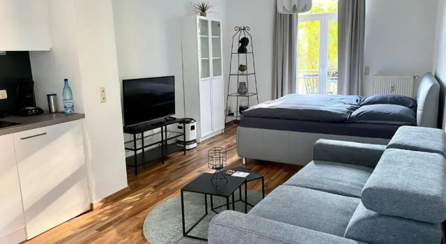 Zentrale Ferienwohnung mit Balkon in Aachen