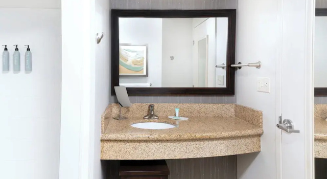 Четырёхместный номер Standard Courtyard By Marriott Sioux Falls