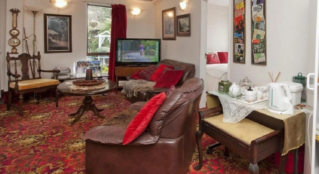 99 Tihi Rd Bed & Breakfast, Забронировать Отель Отели Озера Роторуа с завтраком, Завтраки