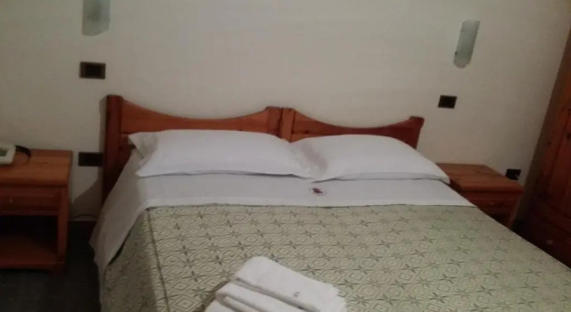 Hotel Annibale, Rezerwuj Hotel Isola di Capo Rizzuto Kalabria