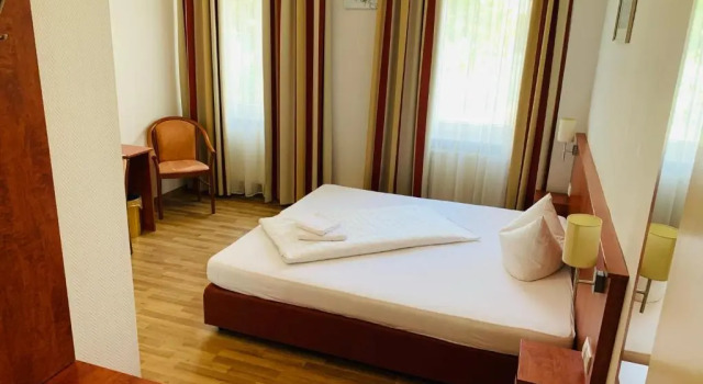Номер Comfort Hotel Pension am Ledermuseum