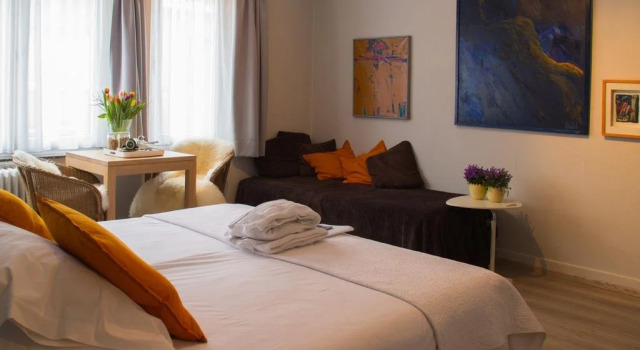 B&B Leonardo, Забронировать Отель Брюгге Западная Фландрия, рядом с Бладелин Корт