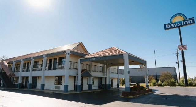 Days Inn Monroe, Varaa Hotelli Monroe Louisiana
