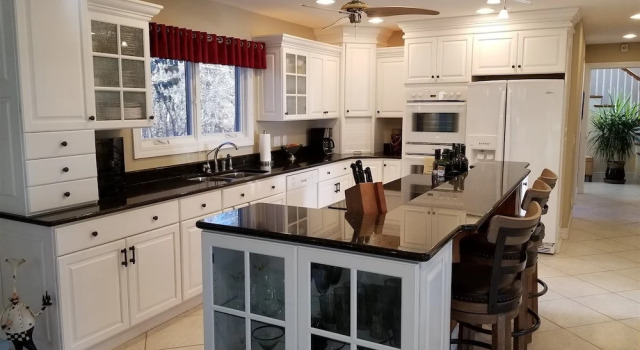Коттедж Bella Lago House