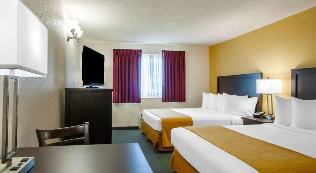 Четырёхместный номер Standard Quality Inn & Suites Springfield - Eugene North