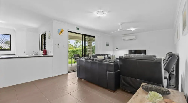 Charming 3-bed Home On Sunshine Coast, Rezerwuj Apartament Apartamenty w Diddillibah, Apartament