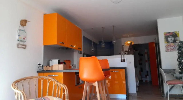 Villa Diego, Đặt Biệt thự Nhà tranh ở Hérault, Nhà tranh