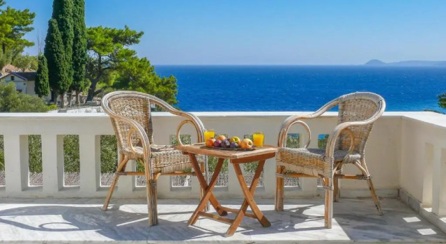 Люкс Armonia Bay Hotel