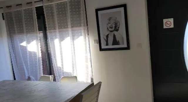 logement atypique, Забронировать Апартаменты/квартира Отели Арля с парковкой, Парковка