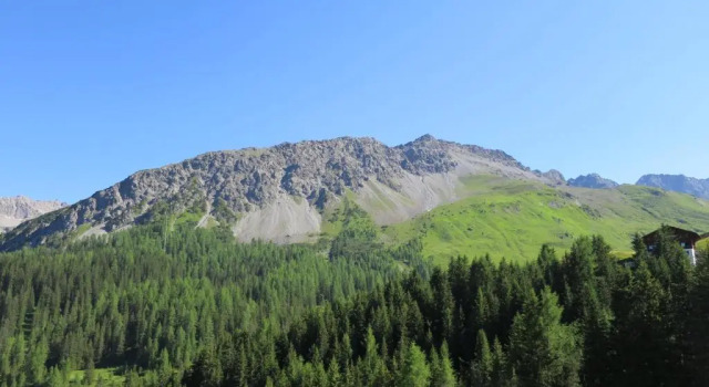 Villa Franca U06, Book Villa Sommerhuse i Arosa, Hytte