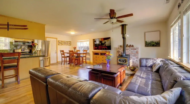 Walk to Beach & Boat Launch: Lake Tahoe Retreat