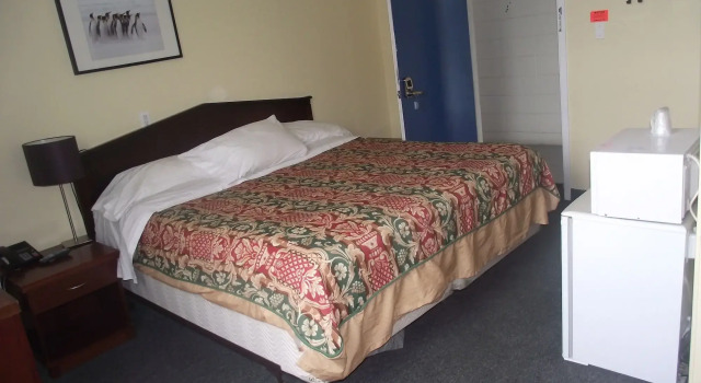Empress Inn and Suites by the Falls, Забронировать Отель Недорогие отели Ниагара Фолс, рядом с Казино Niagara, недорого