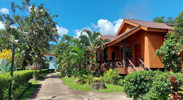 Бунгало Khaosok Rainforest Resort
