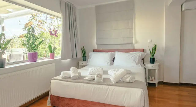 Mets Suites, Забронировать Отель Отели Афины с парковкой, рядом с Театр Паллас, Парковка