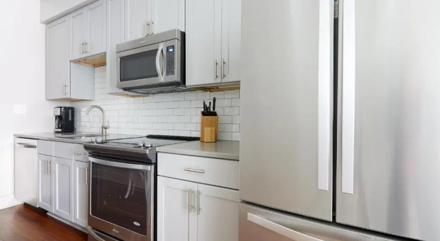 Студия Sonder The Broughton Apartments Historic District