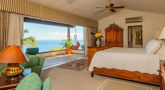 Pacific Ocean Views From This Escape: Villa Miramar
