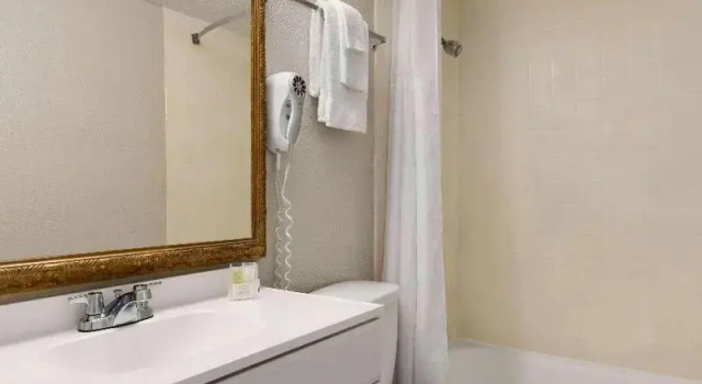 Двухместный номер Standard Days Inn by Wyndham Myrtle Beach-Beach Front