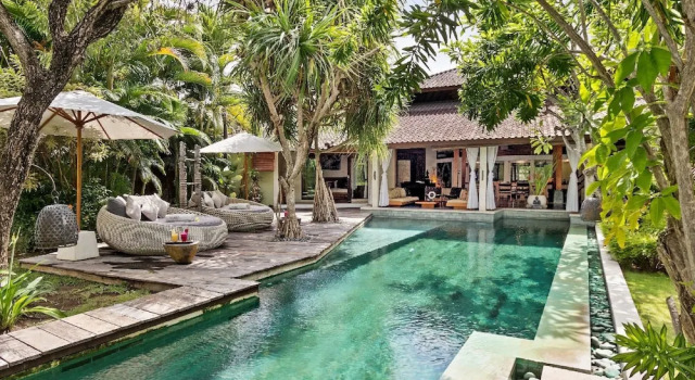 Вилла Villa Shantika by Villa Finder