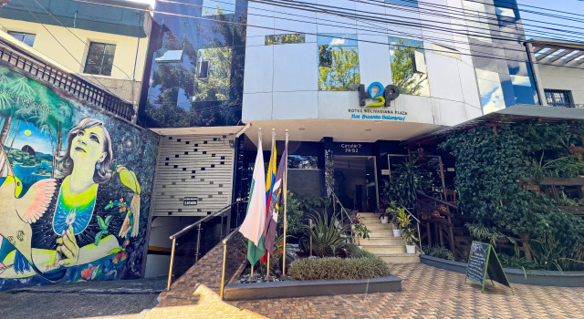 Hotel Bolivariana Plaza Medellin, Book Hotel Hotels in Antioquia with Breakfast, Breakfasts