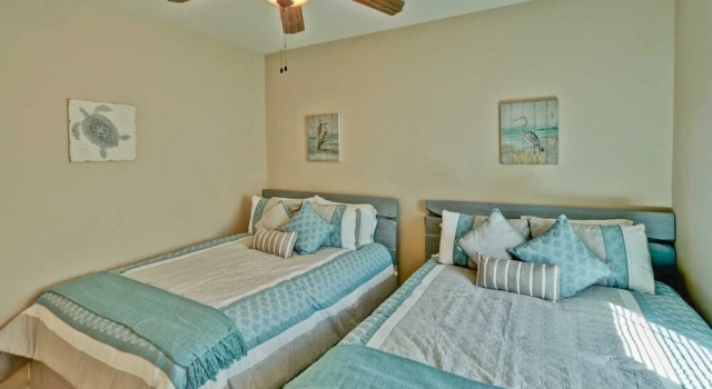 Pacifica 10 2 Bedroom Condo by Redawning