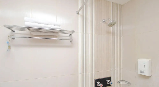 Airy Purwosari Slamet Riyadi 331 Solo