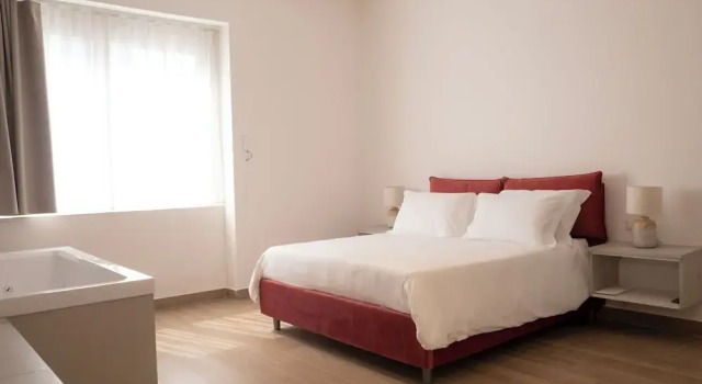 Monumental Luxury Rooms, Rezervați Hotel Caserta Campania