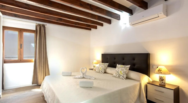 House - 4 Bedrooms with Pool and WiFi - 107923