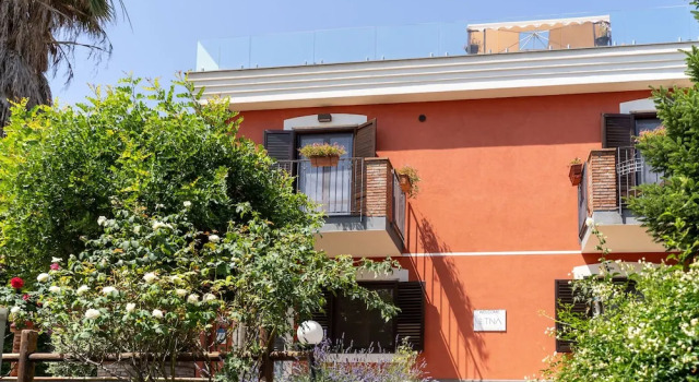 Etna Sunshine Rent Rooms, Book Hotel Hotels in Sicily with Parking, Parking