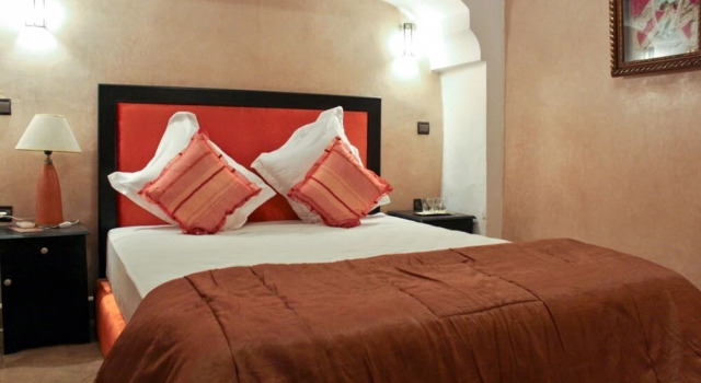 Holiday Home Derb Koudiya, Забронировать Отель Отели Марракеш-Тенсифт-Эль-Хауз с парковкой, Парковка