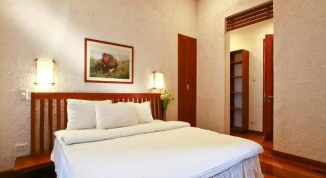 Standart çatı katı oda The Strand Boracay