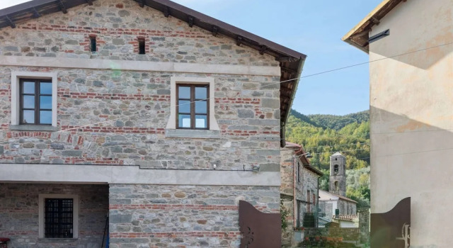 Коттедж Tuscan Haven- Spacious Home
