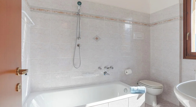 Lenno Glamour, Prenota Casa vacanze Hotel a Como con parcheggio, Parcheggio