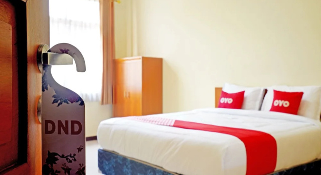 Люкс Deluxe Urbanview Hotel Bartu Moh Toha Bandung by RedDoorz