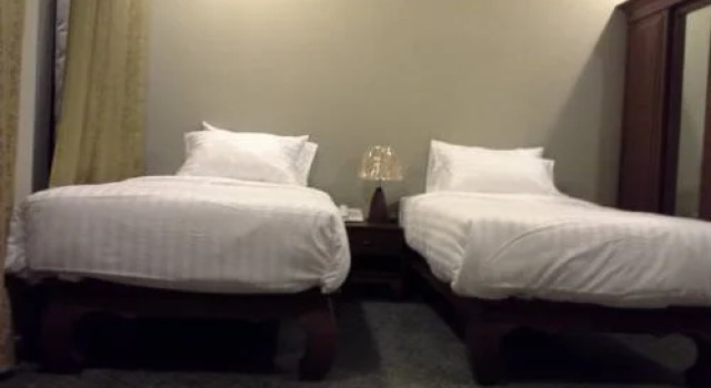 The Bank River House Ayutthaya, Забронировать Отель Пхак Хай Ангтхонг