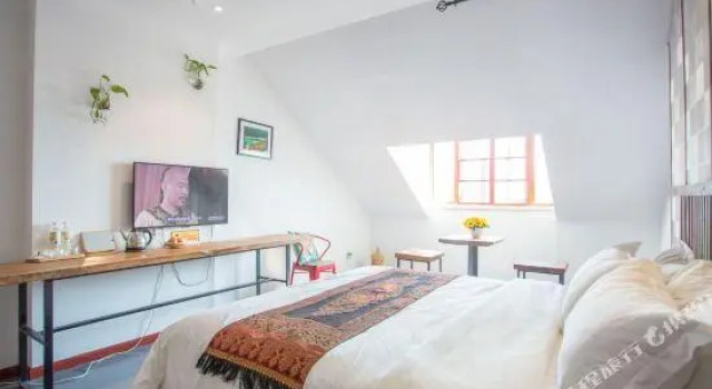 Cuckoo Coffee Inn, Buchen Sie Hotel Hotels in Yunnan mit Parkplatz, Parkplätze