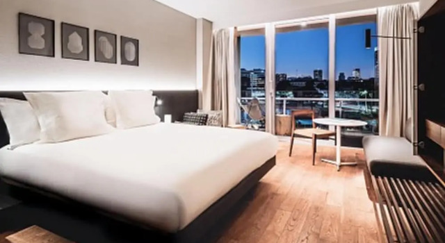 Двухместный номер Superior с балконом и с видом на гавань SLS Buenos Aires Puerto Madero