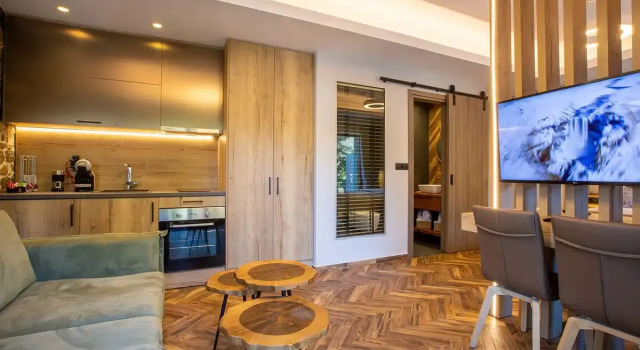 Апартаменты Adryades Luxury Apartments