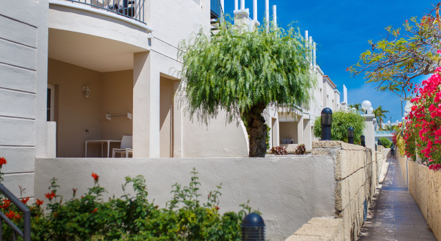 Los Olivos Beach Resort, Book Resort Hotels in Tenerife with Parking, Parking